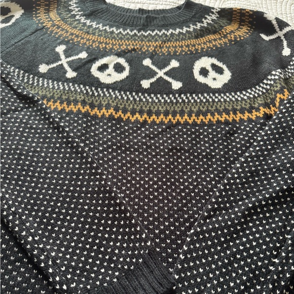 Women’s Black Ghost & Skull Pattern Crewneck Sweater - Picture 5 of 9
